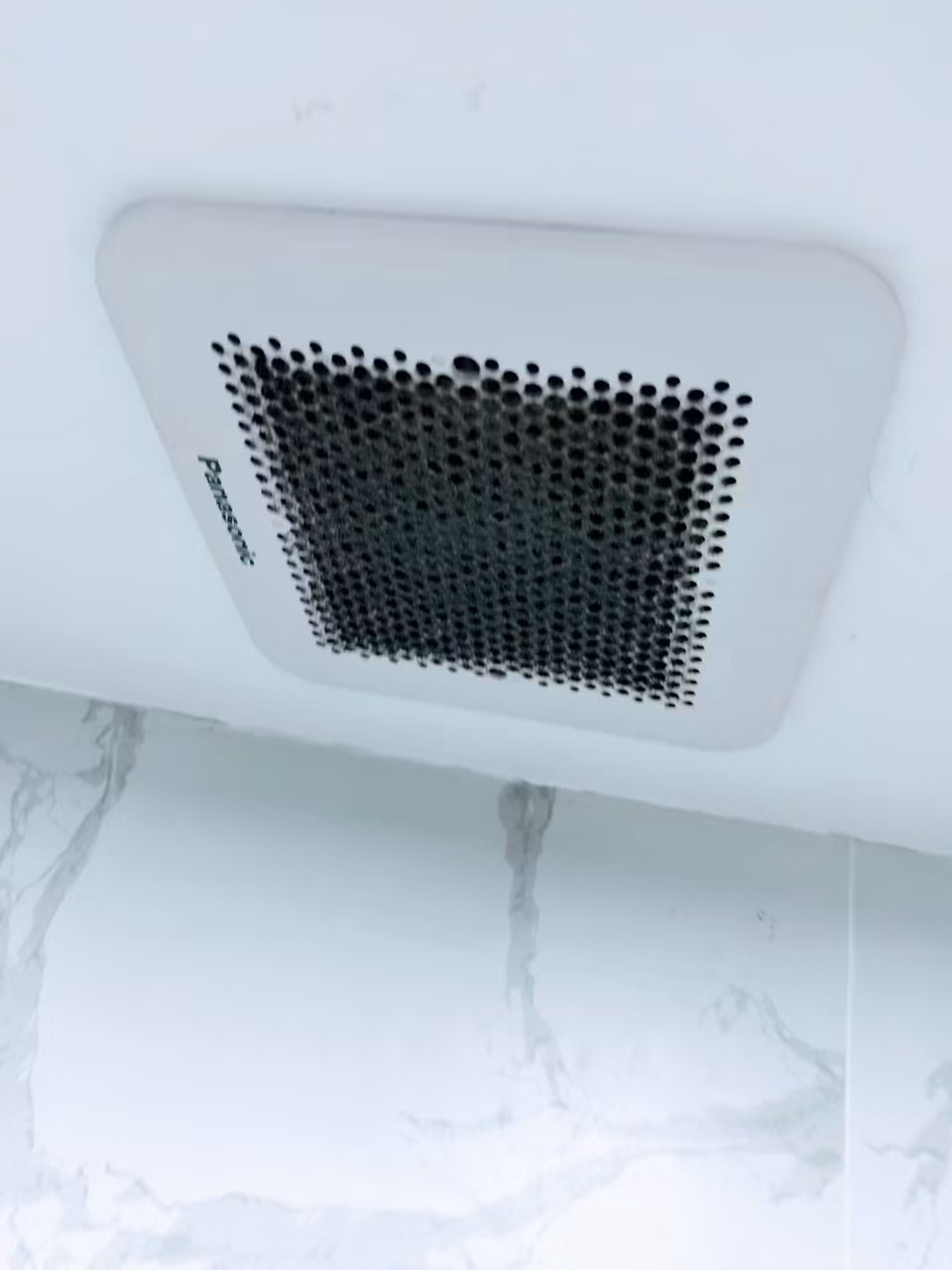 Cách khử mùi hôi điều hòa hiệu quả tức thì cho căn hộ chung cư